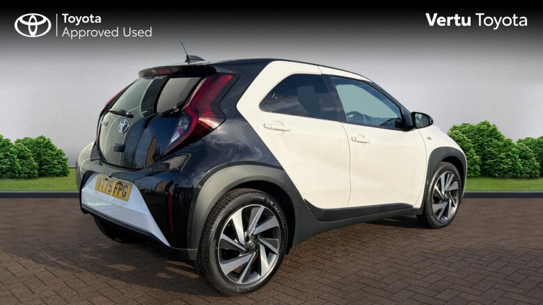 Toyota Aygo X 1.0 VVT-i Edge 5dr Petrol Hatchback